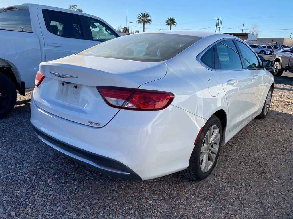 2016 Chrysler 200 Limited