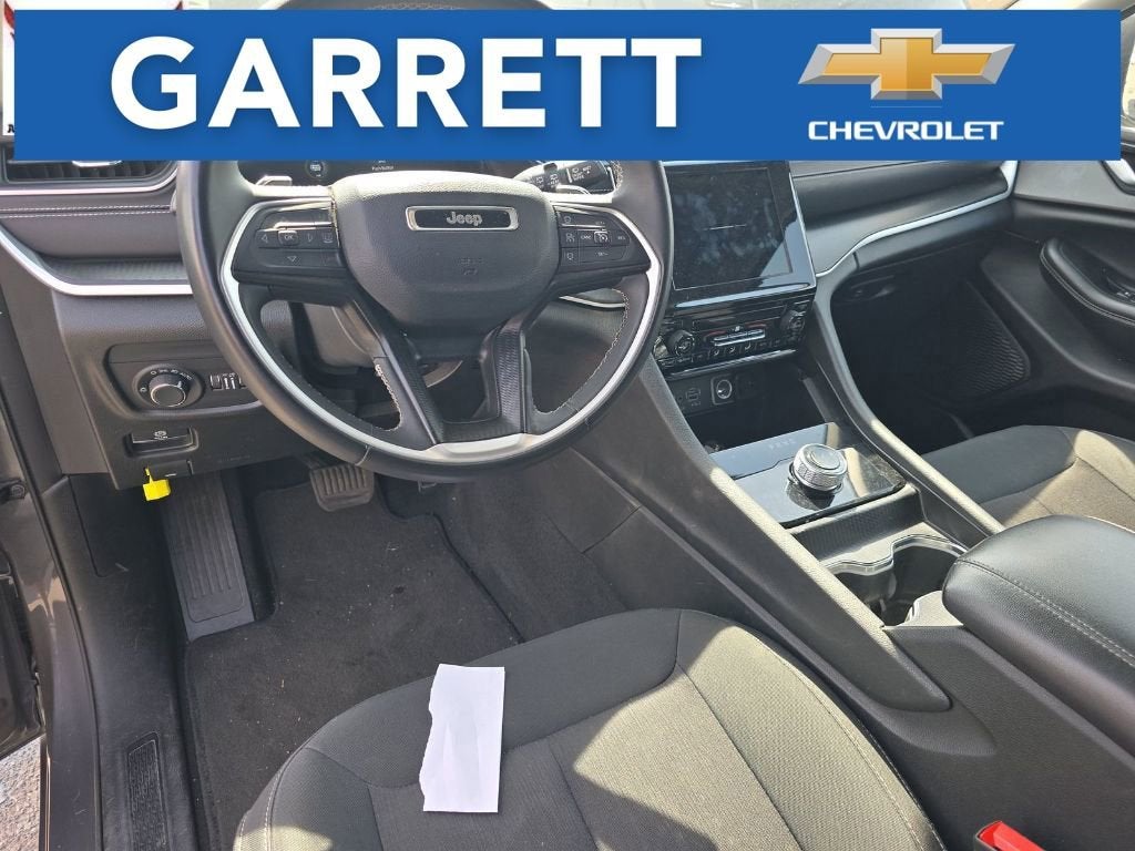 2023 Jeep Grand Cherokee L Laredo