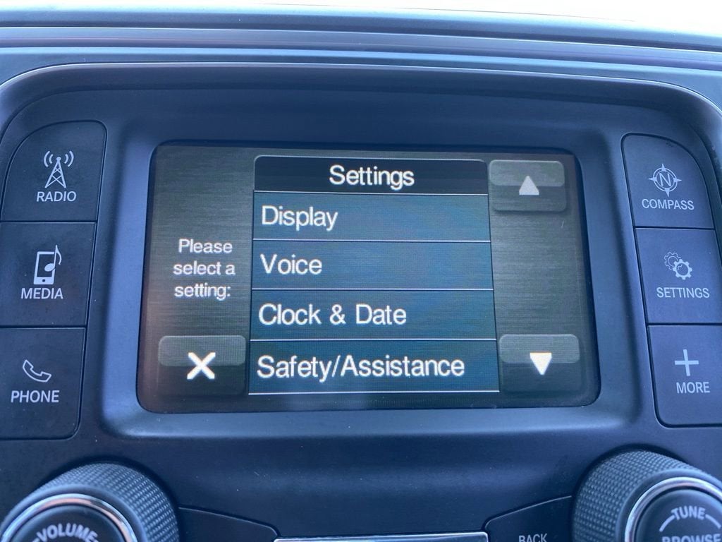 2017 RAM 1500 SLT