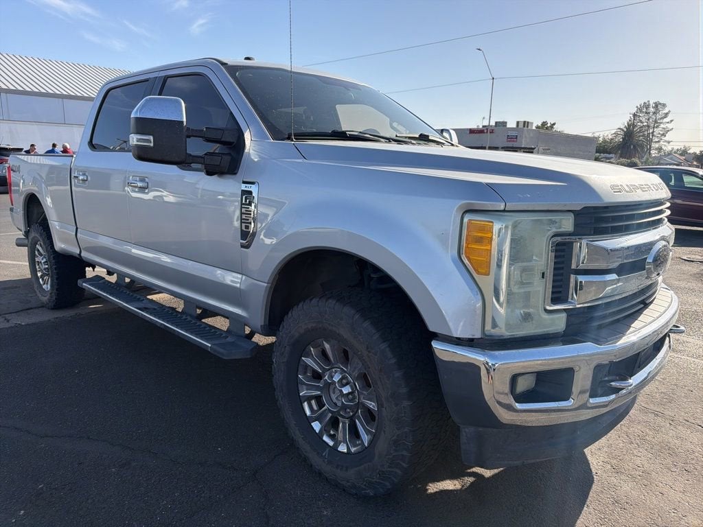 2017 Ford Super Duty F-250 SRW Lariat