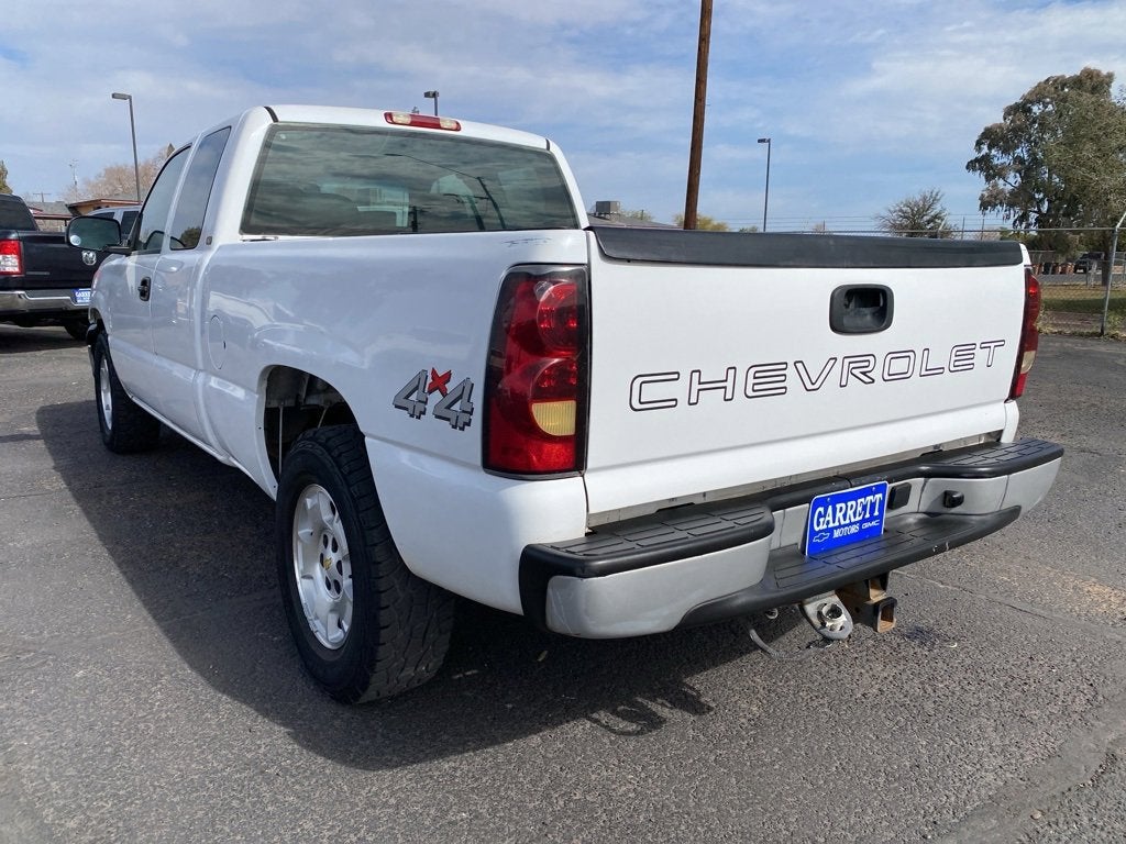 2004 Chevrolet Silverado 1500 Work Truck