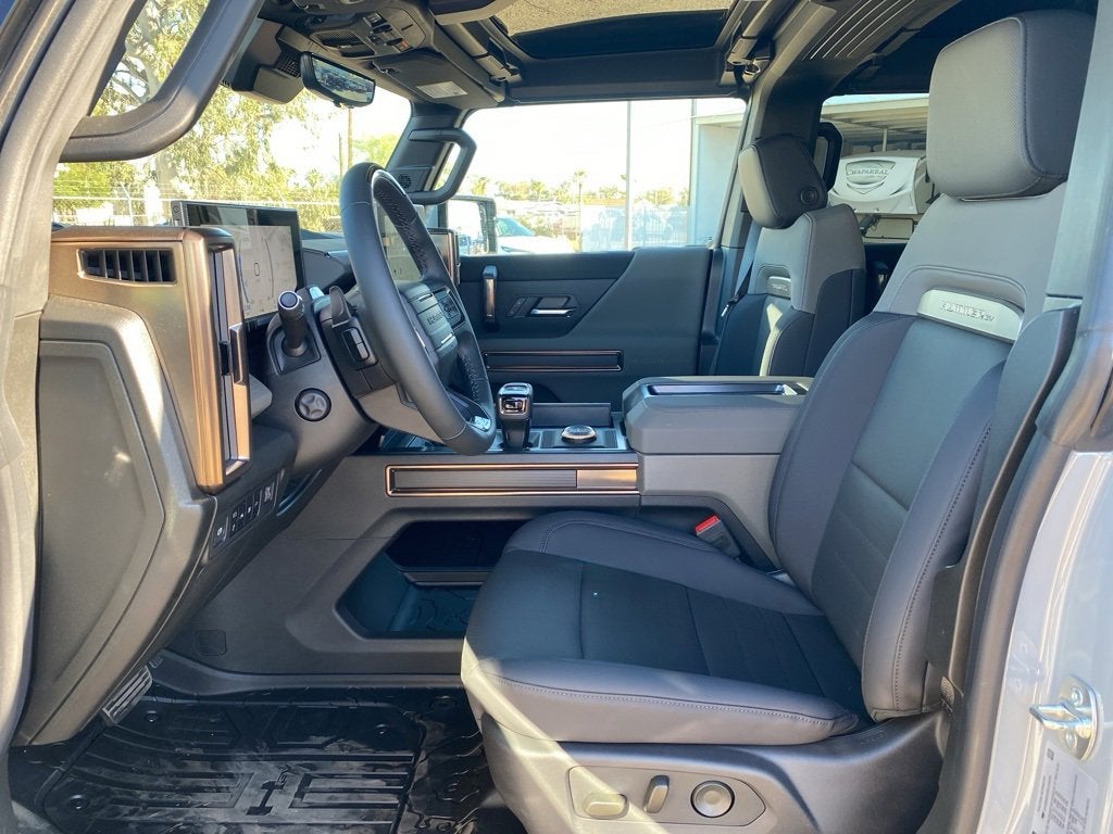 2025 GMC HUMMER EV SUV 2X