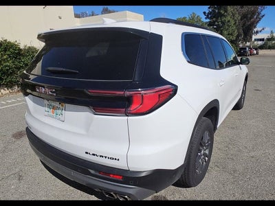 2025 GMC Acadia Elevation