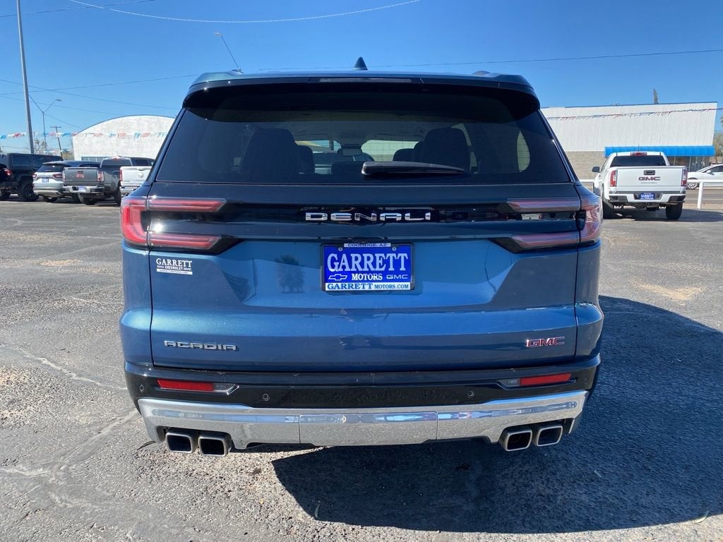 2024 GMC Acadia Denali