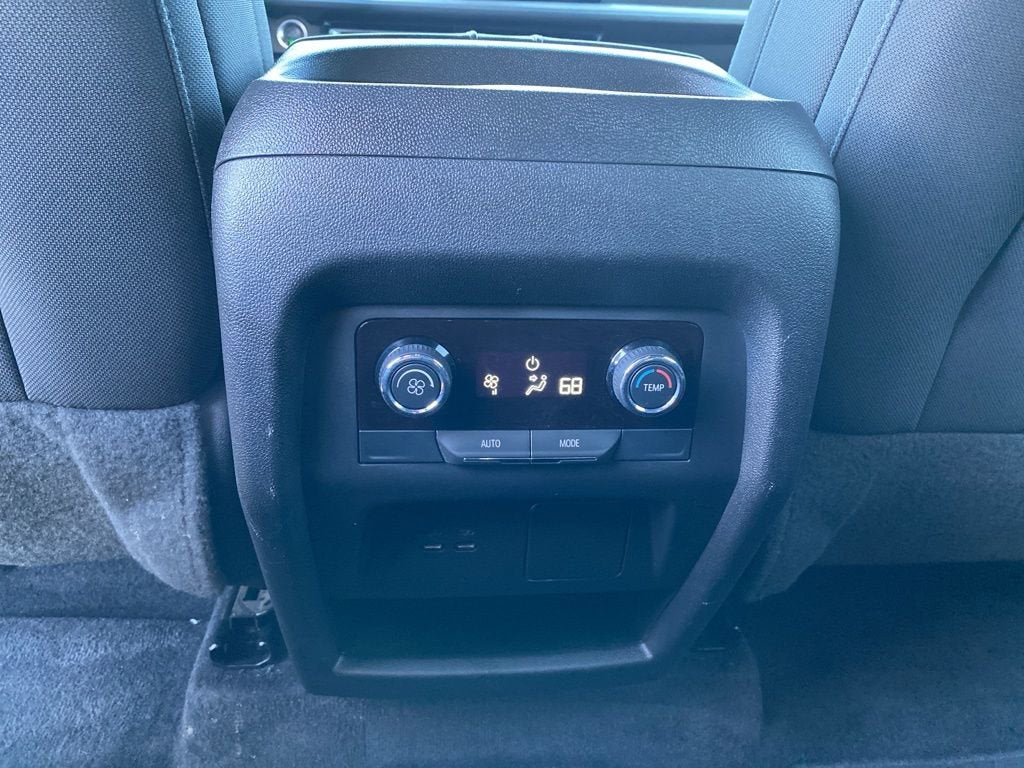 2024 Chevrolet Traverse LS