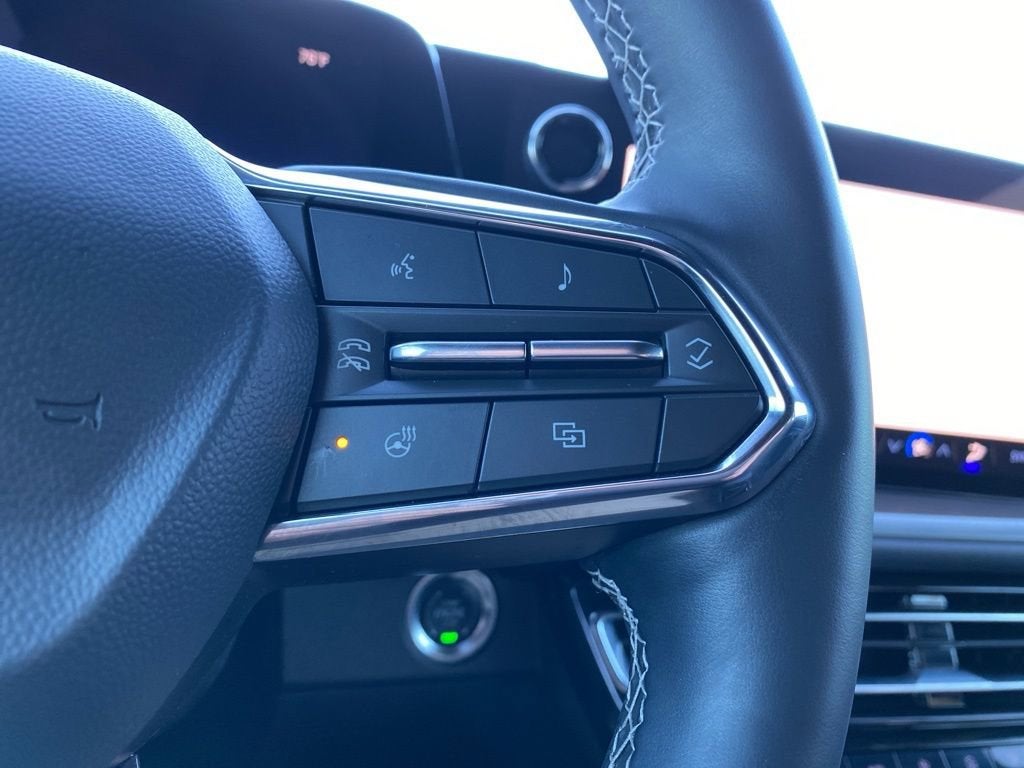 2024 Chevrolet Traverse LS