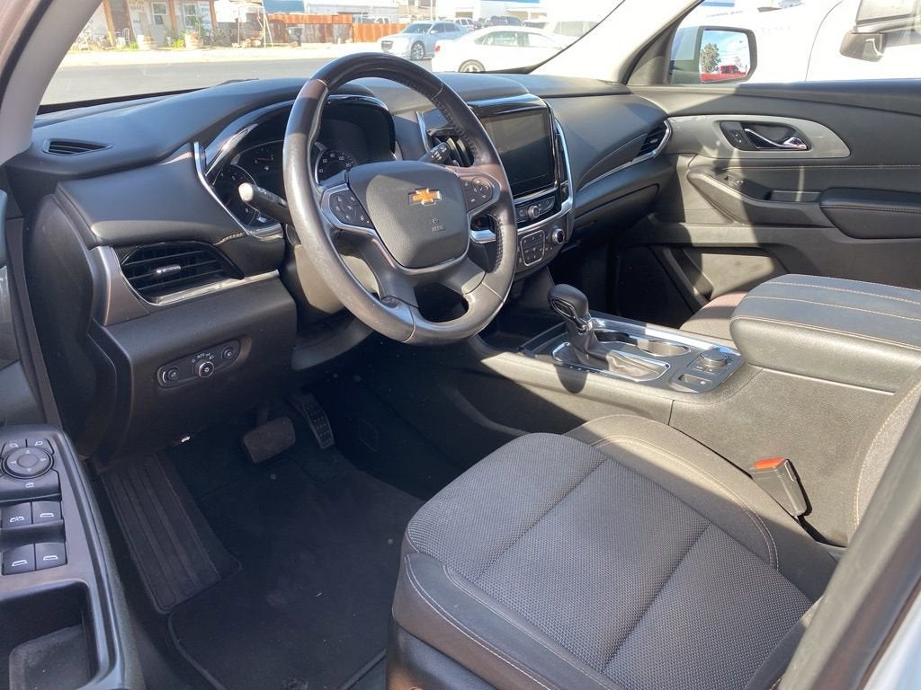 2021 Chevrolet Traverse LT Cloth