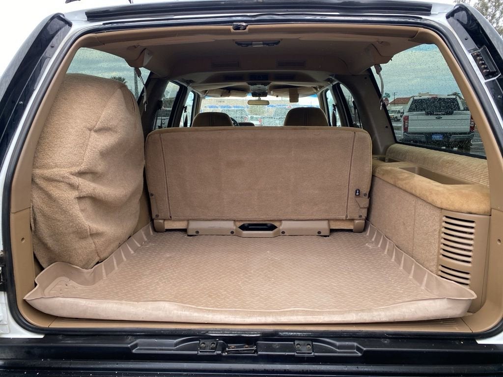 1994 Chevrolet Suburban Base