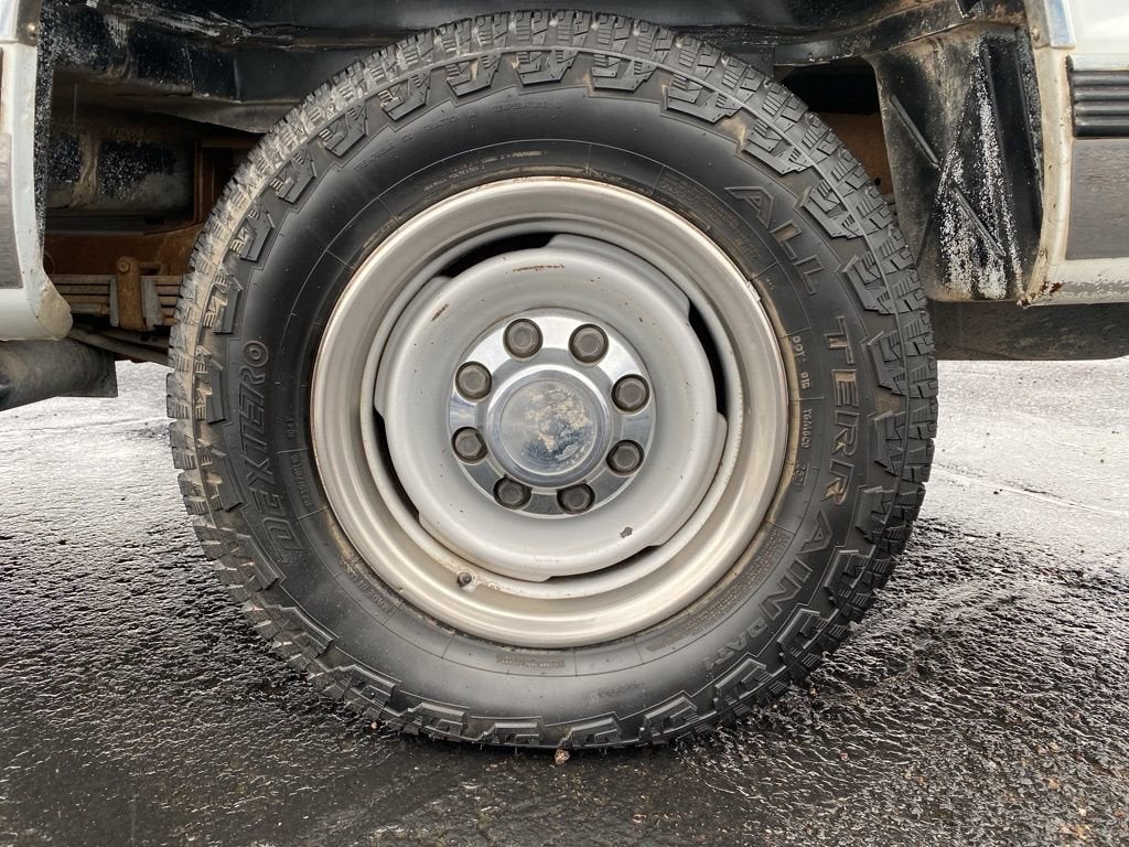 1994 Chevrolet Suburban Base