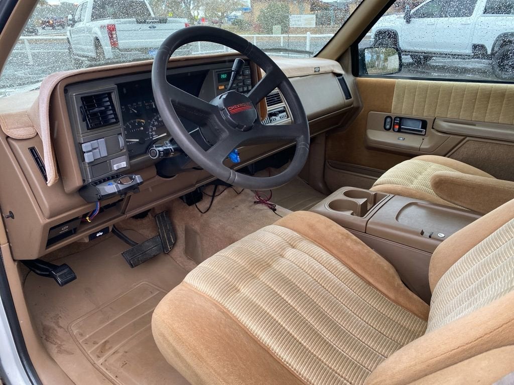 1994 Chevrolet Suburban Base