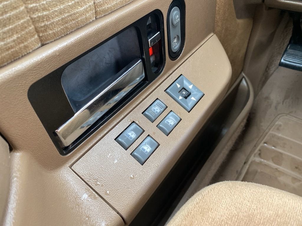 1994 Chevrolet Suburban Base