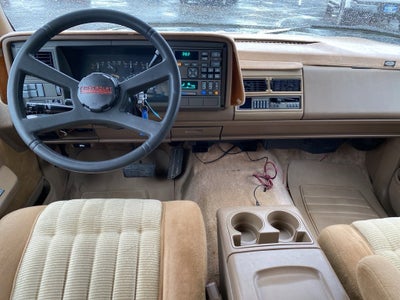 1994 Chevrolet Suburban Base