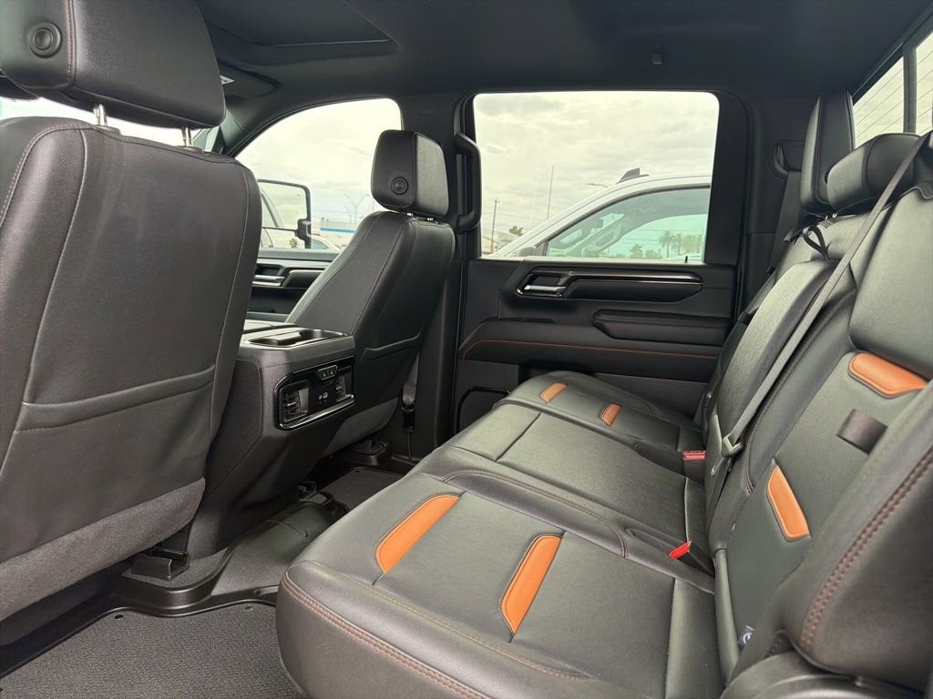 2025 GMC Sierra 2500 HD AT4