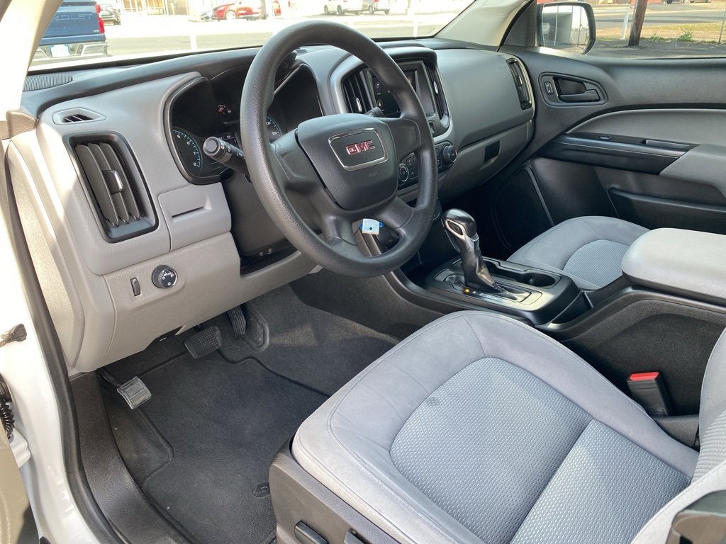 2022 GMC Canyon Elevation Standard