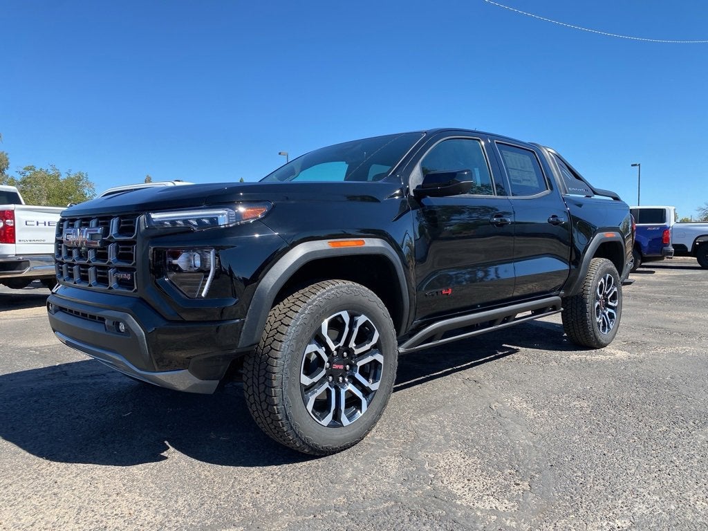 2025 GMC Canyon AT4