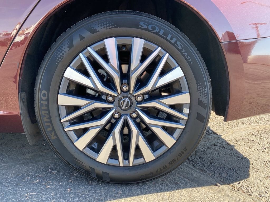 2025 Nissan Altima SV