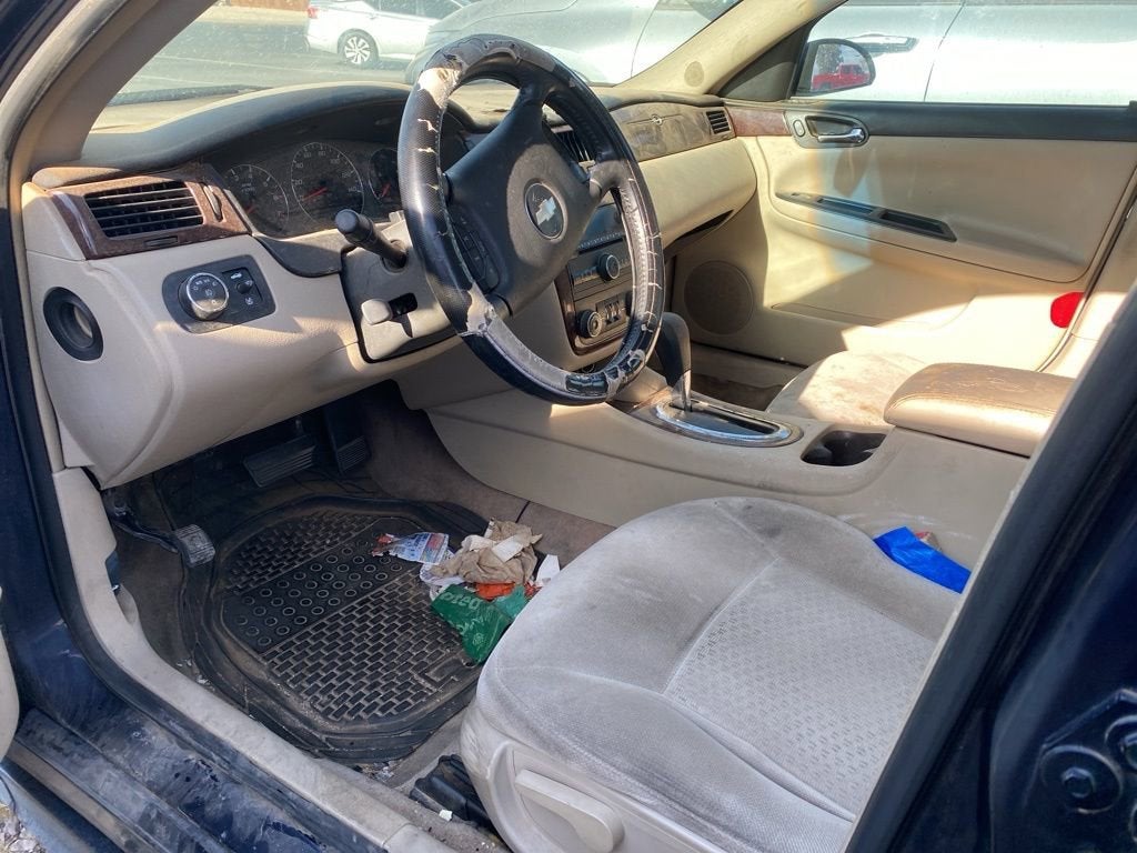 2011 Chevrolet Impala LT Retail