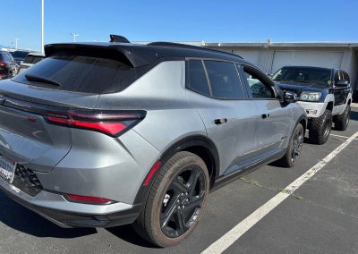 2025 Chevrolet Equinox EV RS