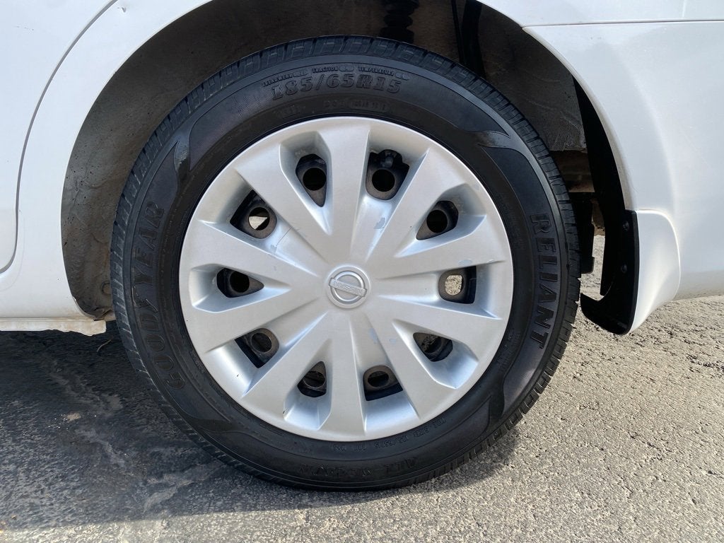 2019 Nissan Versa Sedan S Plus