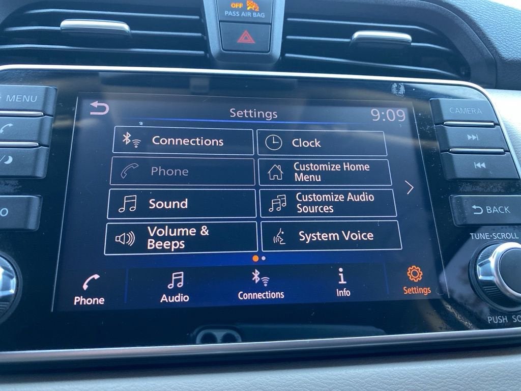 2021 Nissan Versa SV