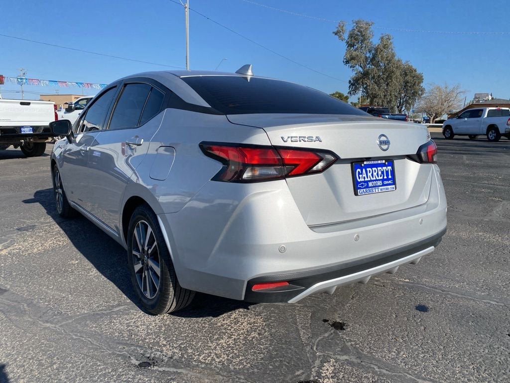 2021 Nissan Versa SV