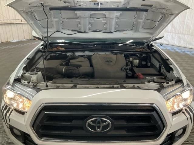 2022 Toyota Tacoma 2WD SR5