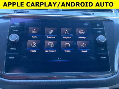 2022 Volkswagen Tiguan SE R-Line Black