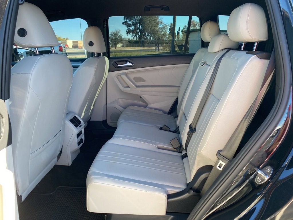 2022 Volkswagen Tiguan SE R-Line Black