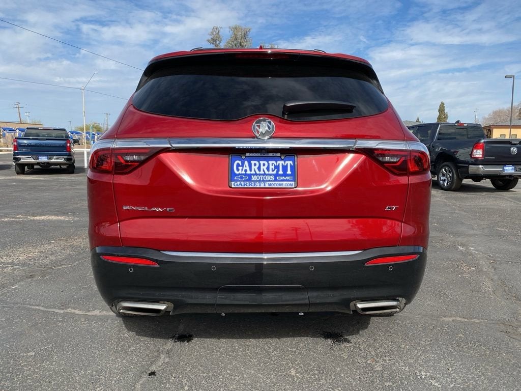 2023 Buick Enclave Essence