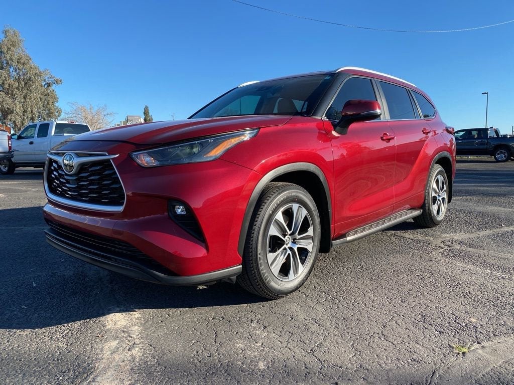 2023 Toyota Highlander XLE