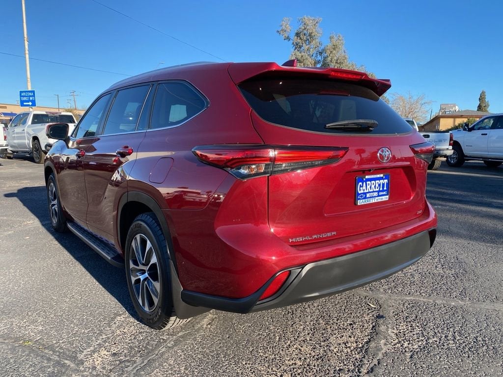 2023 Toyota Highlander XLE