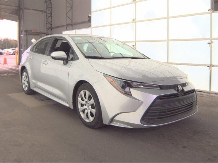 Used 2024 Toyota Corolla LE with VIN 5YFB4MDE1RP147814 for sale in Northfield, Minnesota