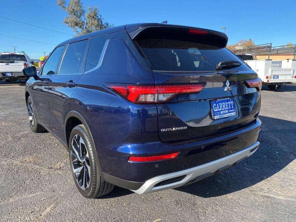 2024 Mitsubishi Outlander SE