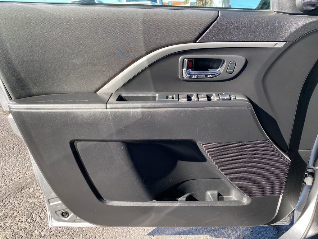 2015 Mazda Mazda5 Sport