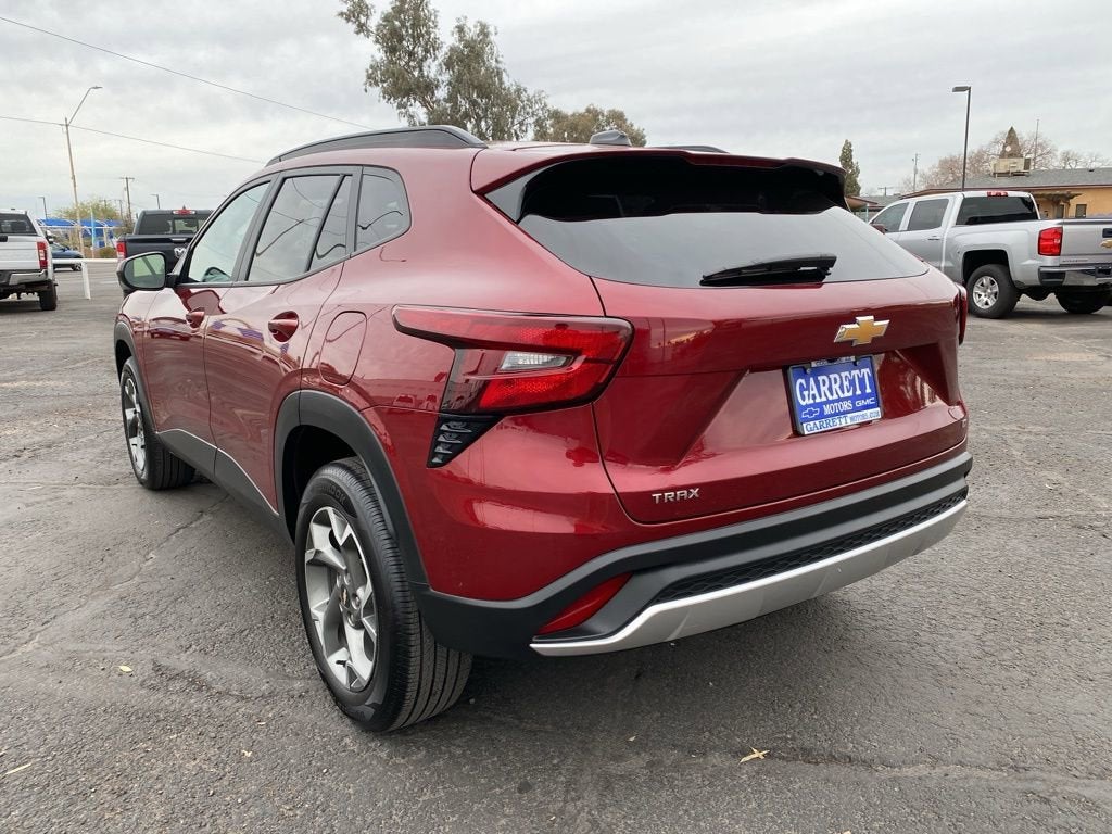 2025 Chevrolet Trax LT