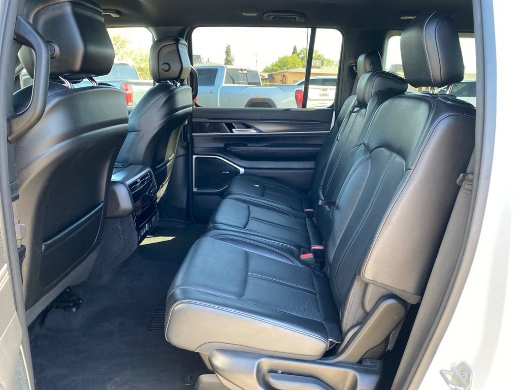 2024 Jeep Wagoneer L Series II