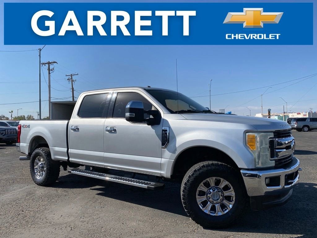 2017 Ford F-250 XLT 4x4 Crew Cab 6-3/4' Box's photo