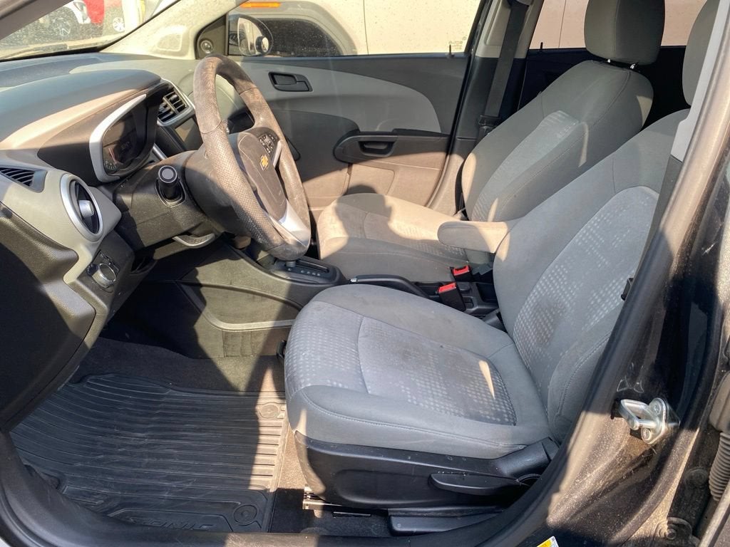2020 Chevrolet Sonic LS
