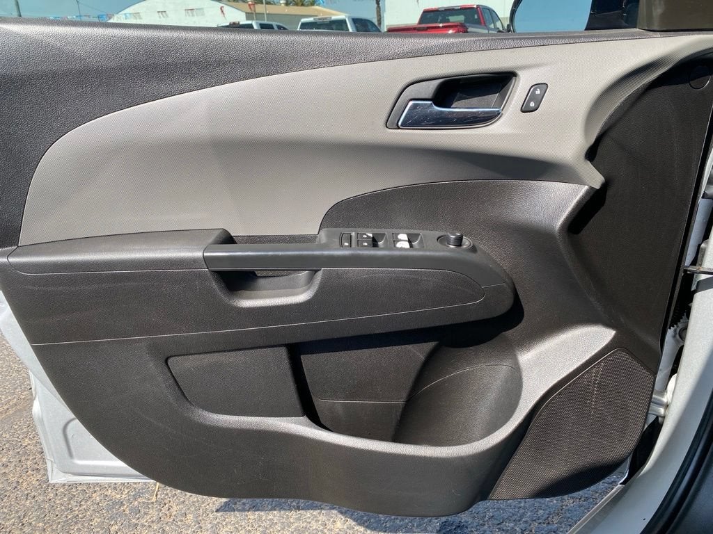 2017 Chevrolet Sonic LT