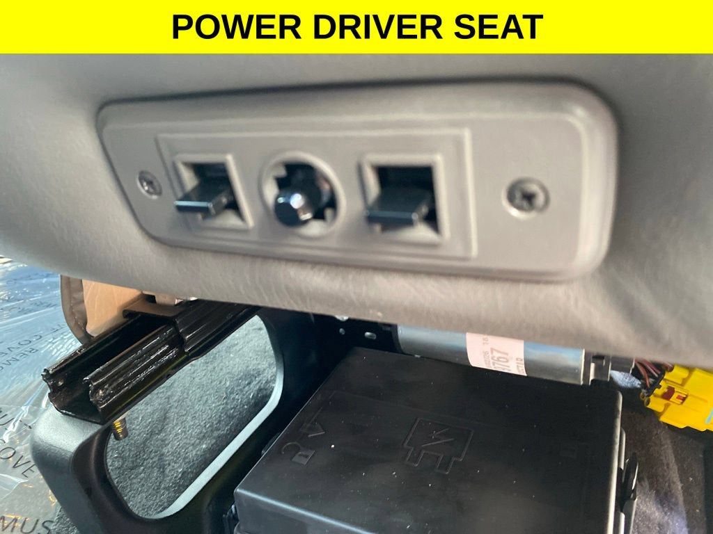 2026 Chevrolet Express Passenger LS - Photo 10