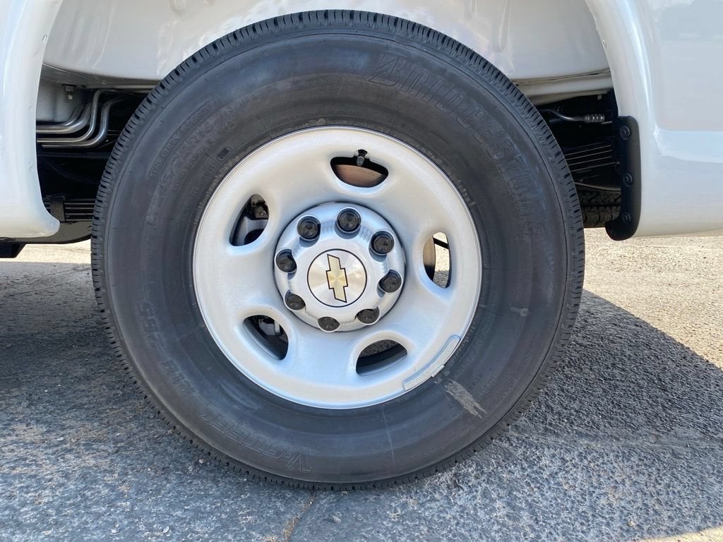 2026 Chevrolet Express Passenger LS - Photo 16