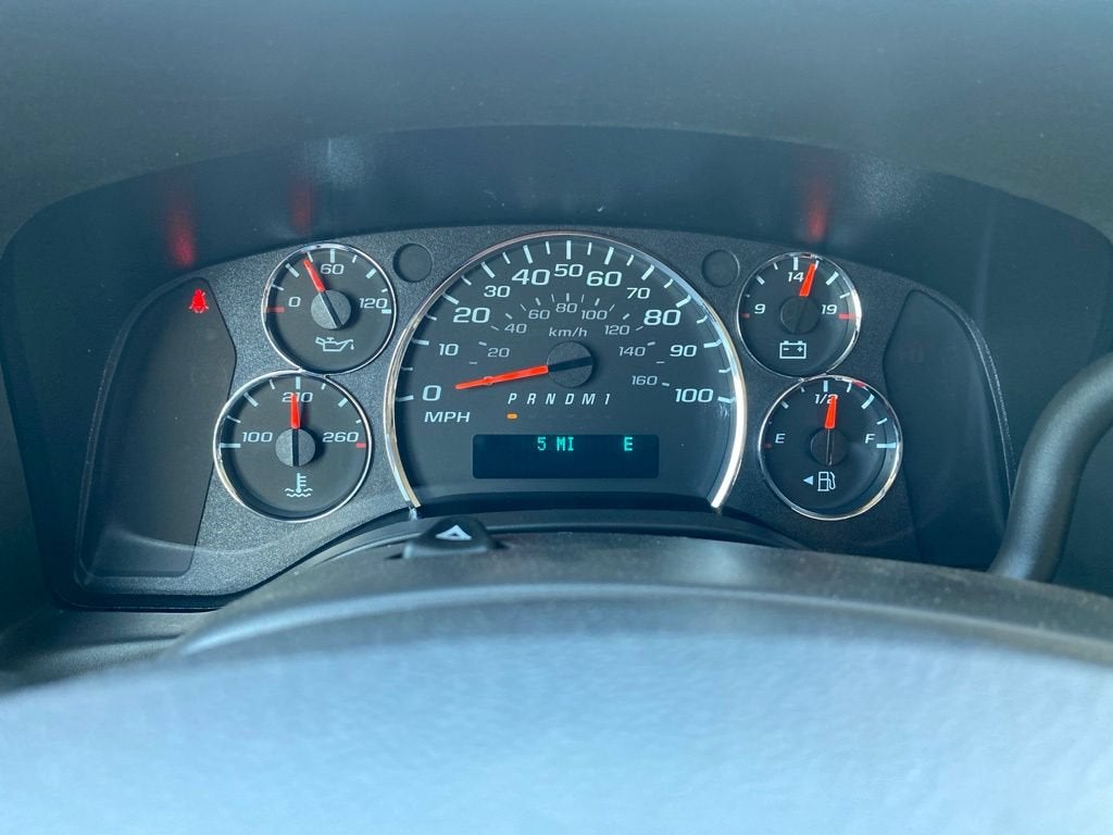 2026 Chevrolet Express Passenger LS - Photo 23