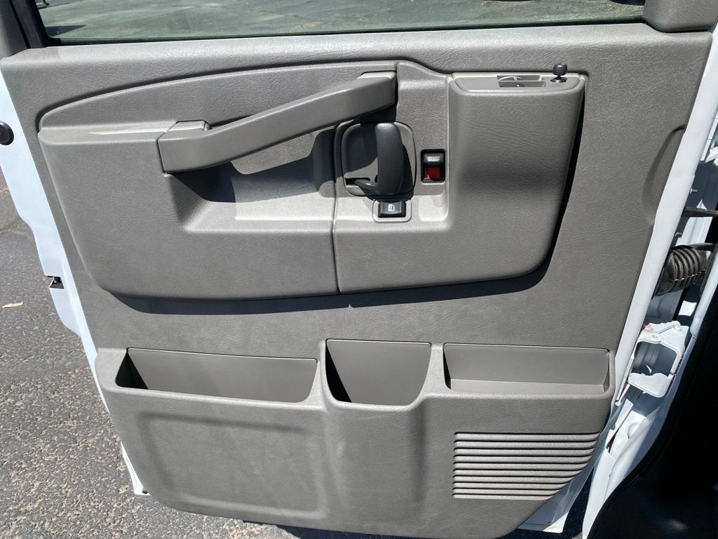 2026 Chevrolet Express Passenger LS - Photo 25
