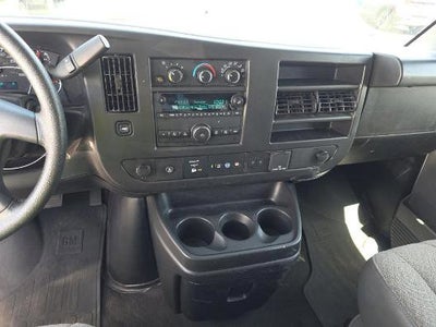2025 Chevrolet Express Passenger 1LT