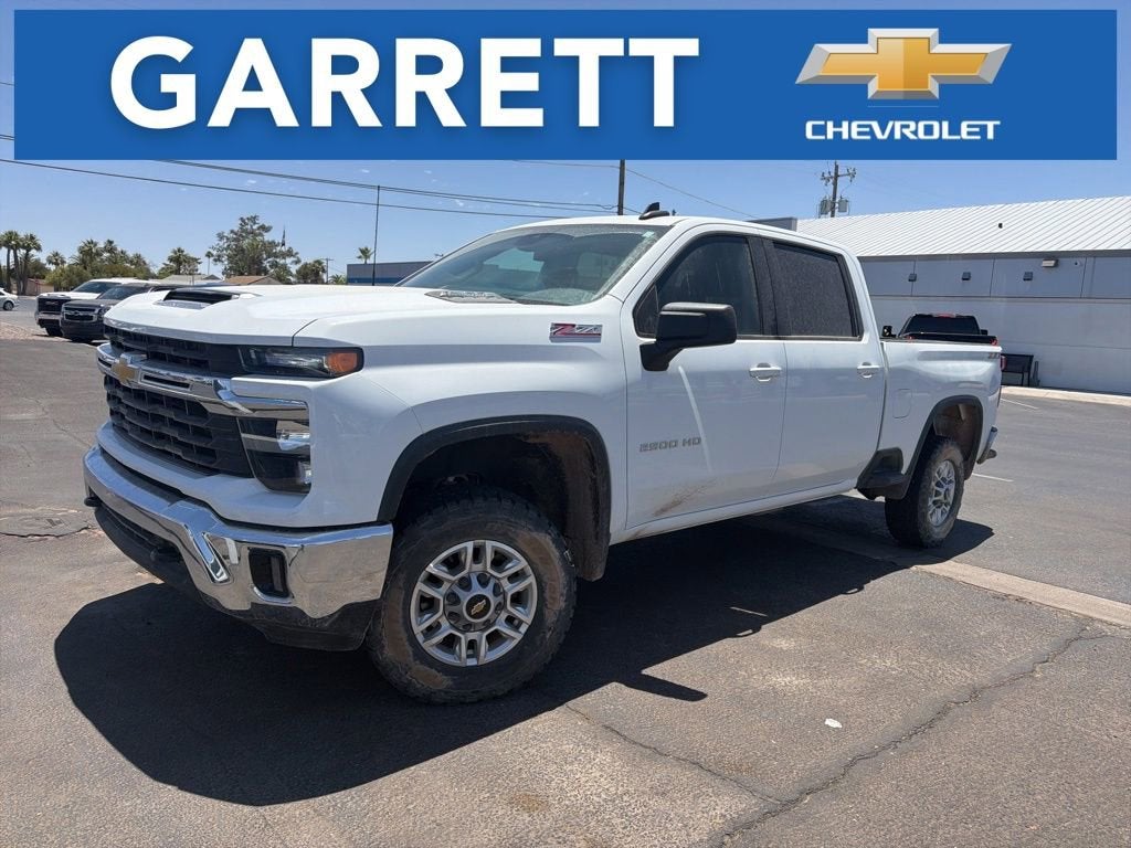 2024 Chevrolet Silverado HD LT 4WD Crew Cab Standard Box's photo