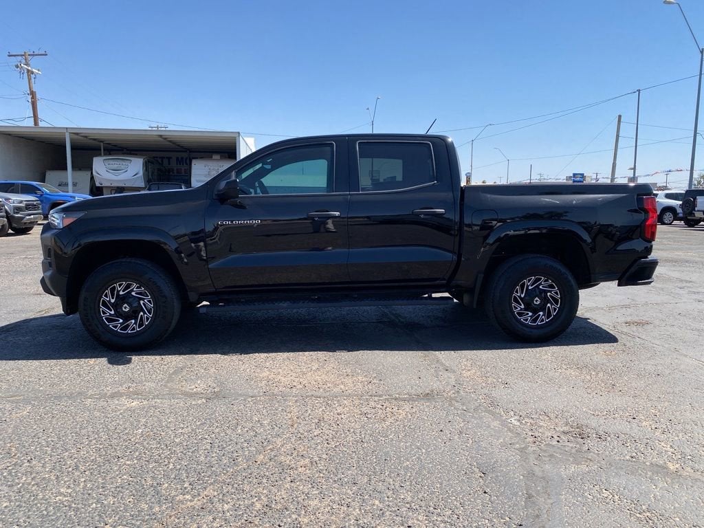 2025 Chevrolet Colorado WT/LT