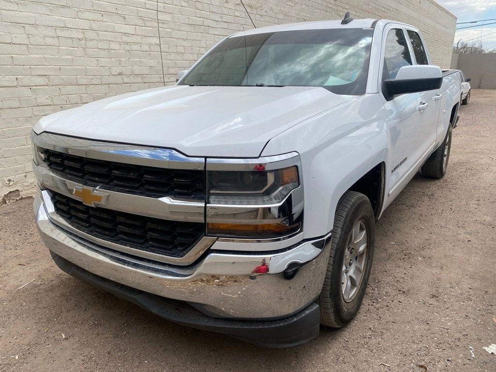 Used 2018 Chevrolet Silverado 1500 LT with VIN 1GCRCREC1JZ179507 for sale in Coolidge, AZ