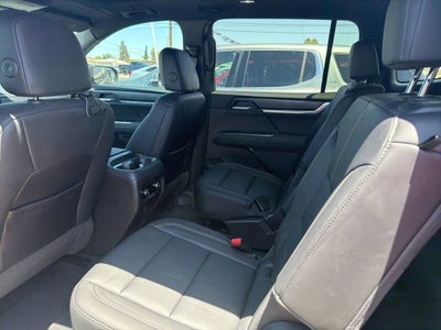 2024 GMC Acadia Elevation