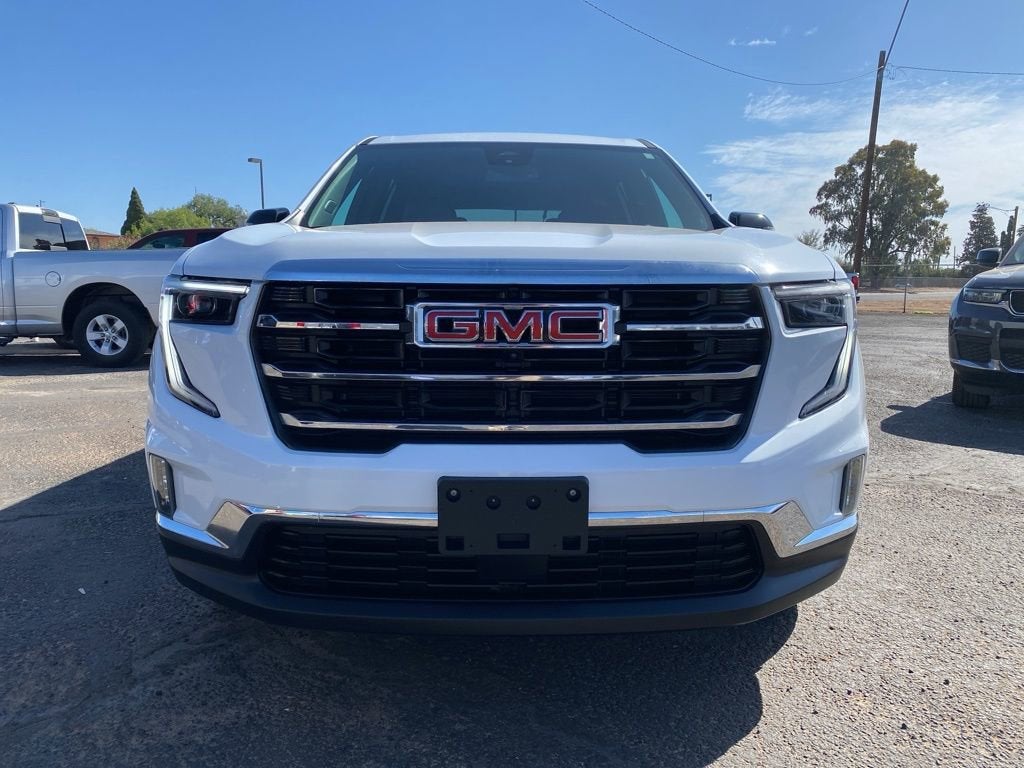 2024 GMC Acadia Elevation