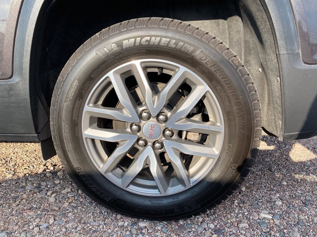 2017 GMC Acadia SLE